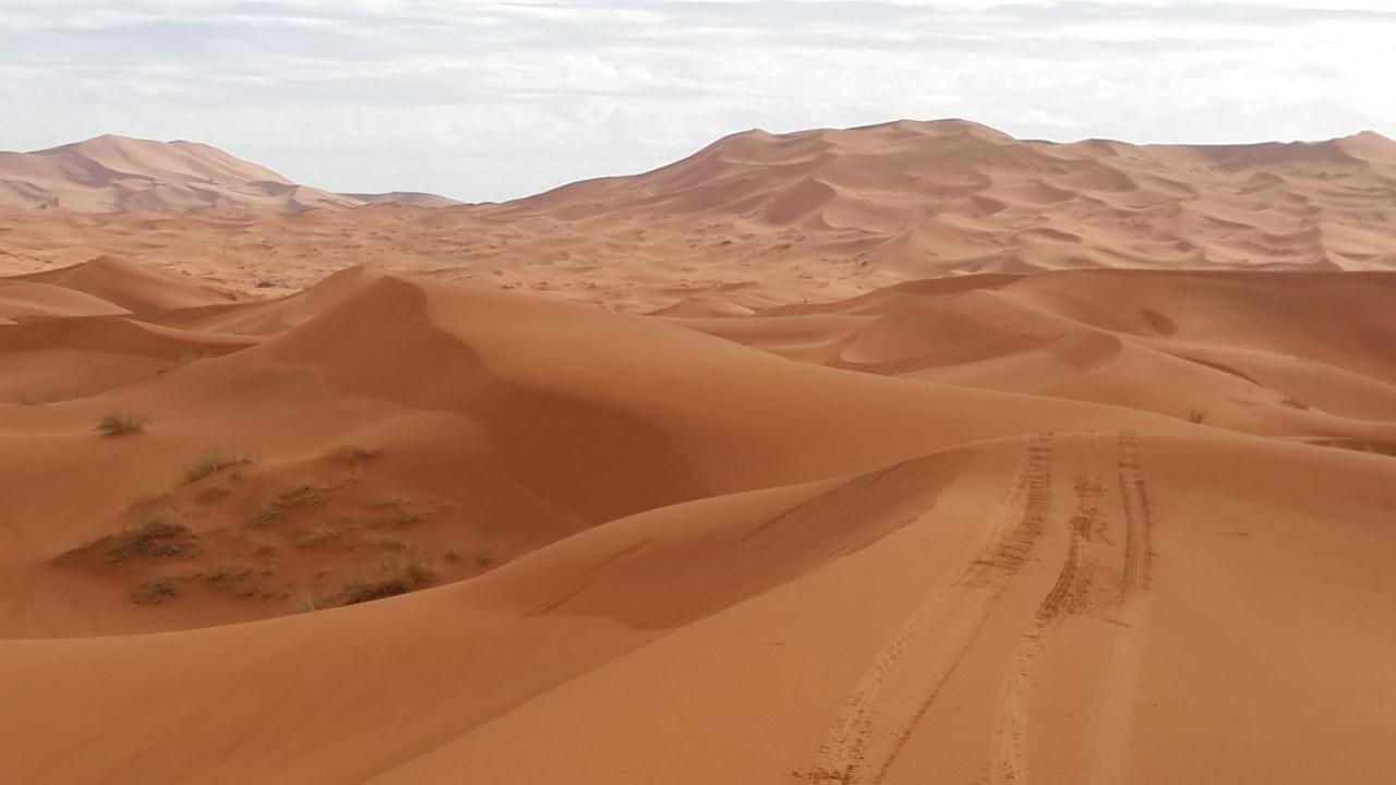 Riad Amar Merzouga Eksteriør billede